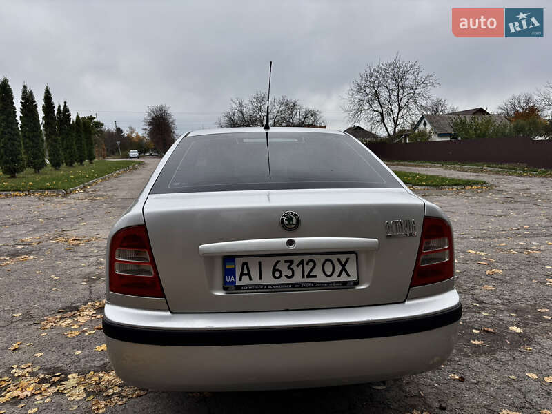 Лифтбек Skoda Octavia 2000 в Маньковке