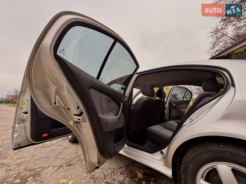 Лифтбек Skoda Octavia 2000 в Маньковке