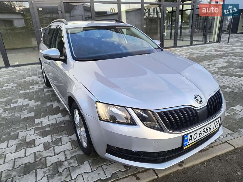 Универсал Skoda Octavia 2019 в Мукачево фото 2 Универсал Skoda Octavia 2019 в Мукачево