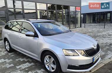Универсал Skoda Octavia 2019 в Мукачево
