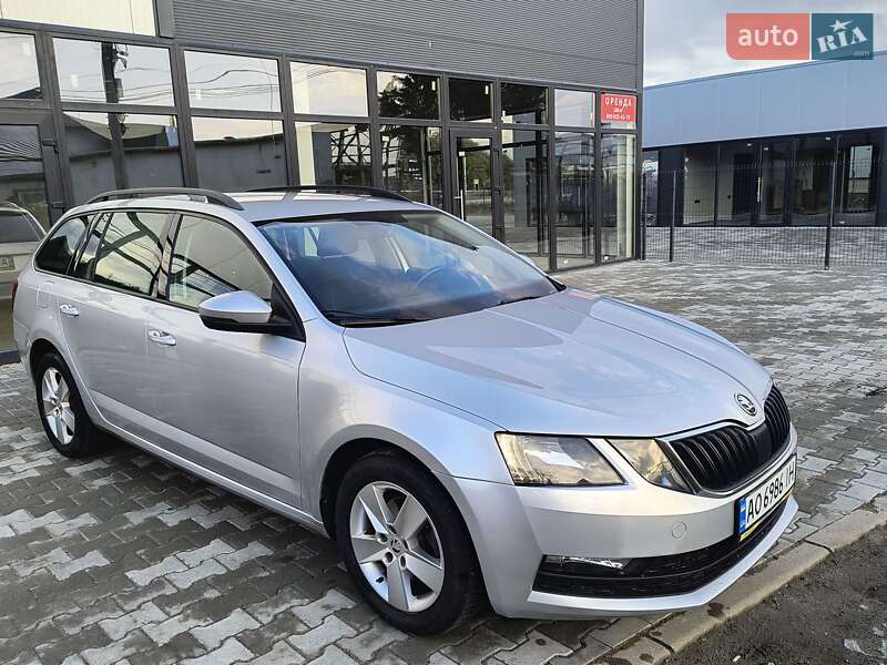Универсал Skoda Octavia 2019 в Мукачево фото Универсал Skoda Octavia 2019 в Мукачево