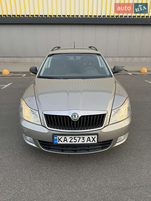 Универсал Skoda Octavia 2010 в Киеве фото 5 Универсал Skoda Octavia 2010 в Киеве