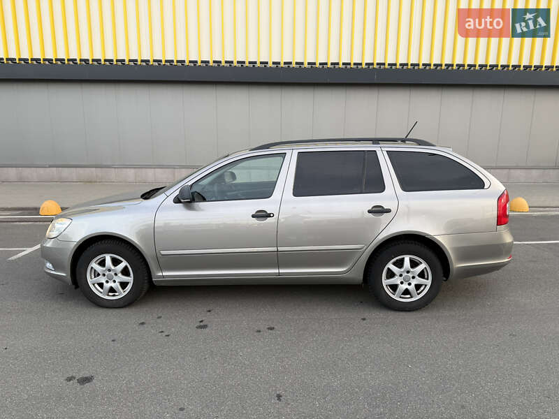 Универсал Skoda Octavia 2010 в Киеве фото 7 Универсал Skoda Octavia 2010 в Киеве