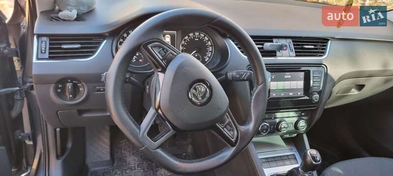 Ліфтбек Skoda Octavia 2015 в Черкасах