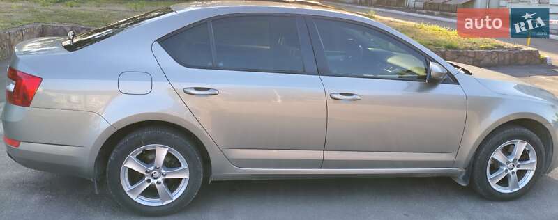 Лифтбек Skoda Octavia 2016 в Каменском фото 4 Лифтбек Skoda Octavia 2016 в Каменском