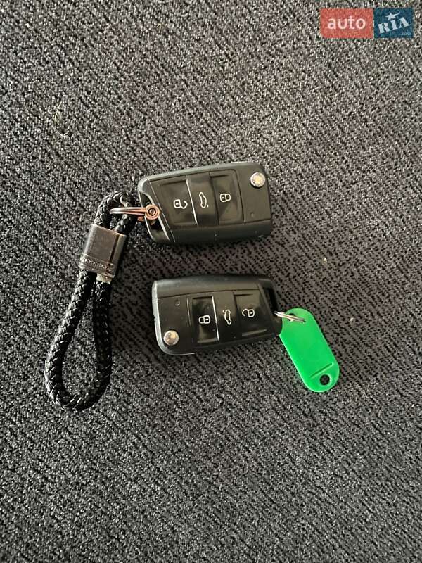 Универсал Skoda Octavia 2019 в Луцке фото 34 Универсал Skoda Octavia 2019 в Луцке