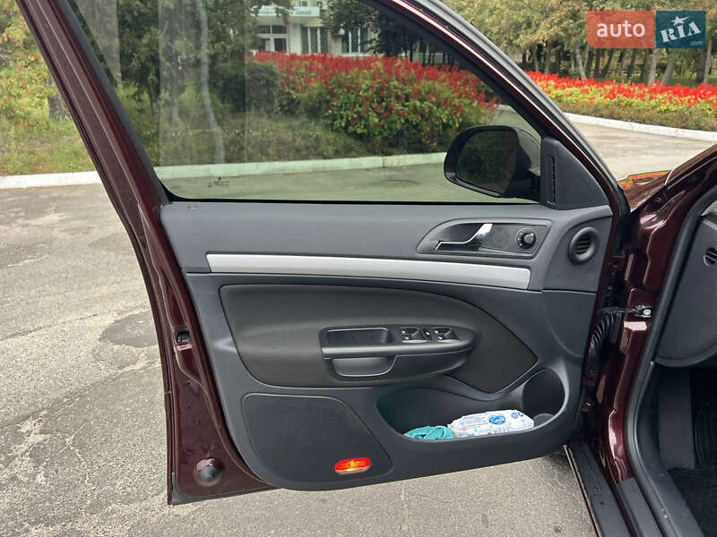 Лифтбек Skoda Octavia 2012 в Киеве