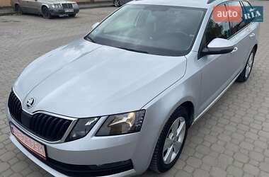 Универсал Skoda Octavia 2019 в Луцке