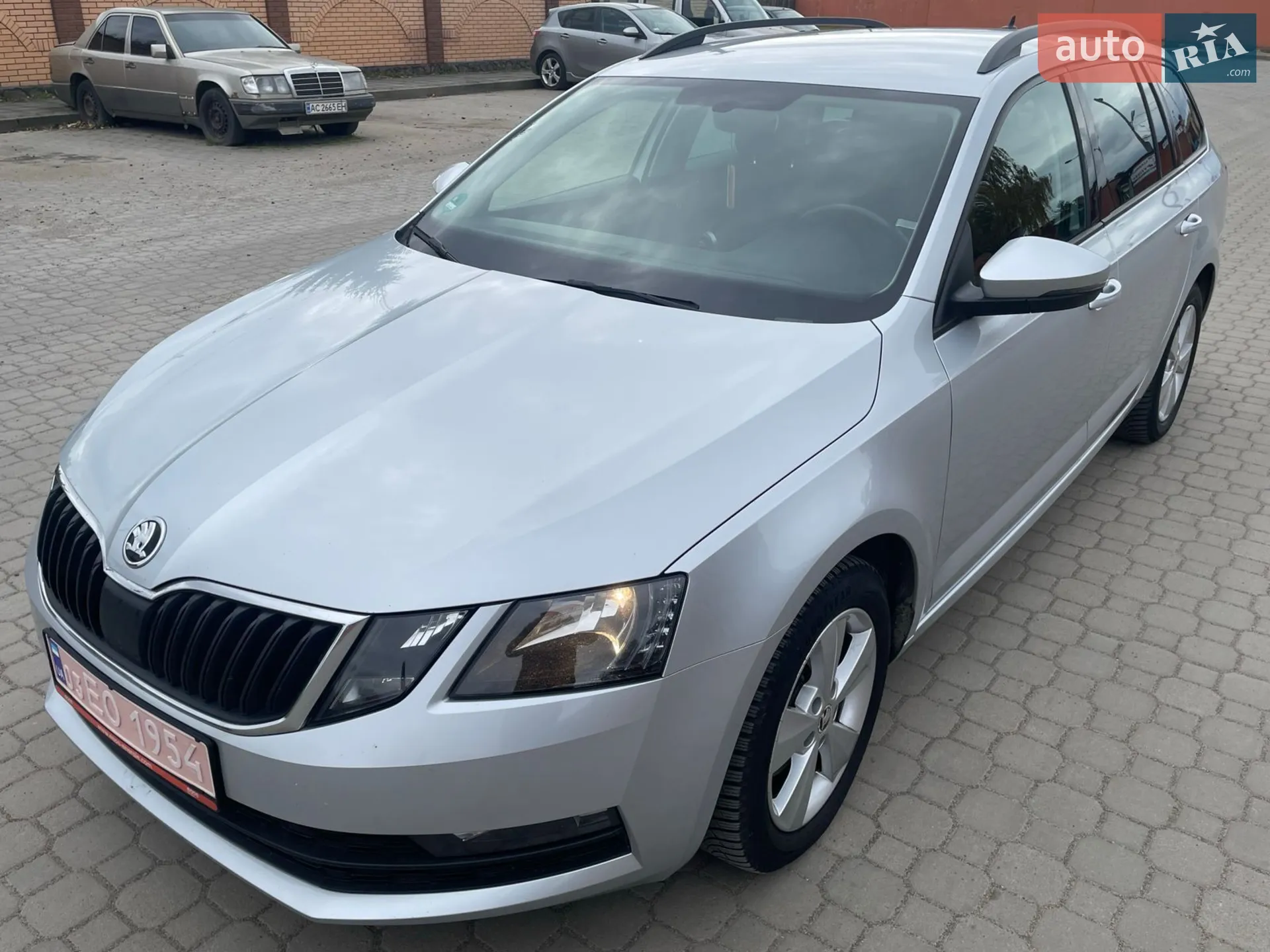 2019 Skoda Octavia - фото 1