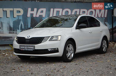 Лифтбек Skoda Octavia 2019 в Киеве Лифтбек Skoda Octavia 2019 в Киеве