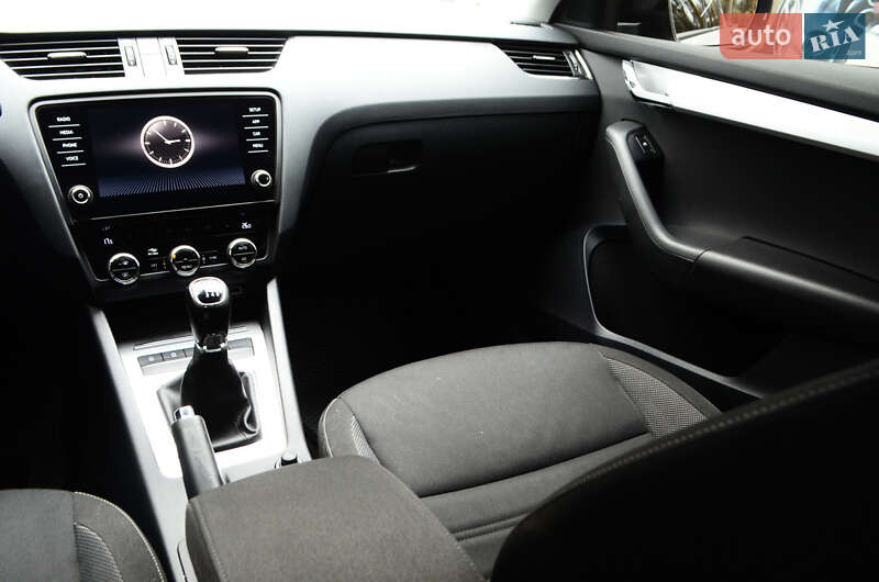 Лифтбек Skoda Octavia 2019 в Киеве