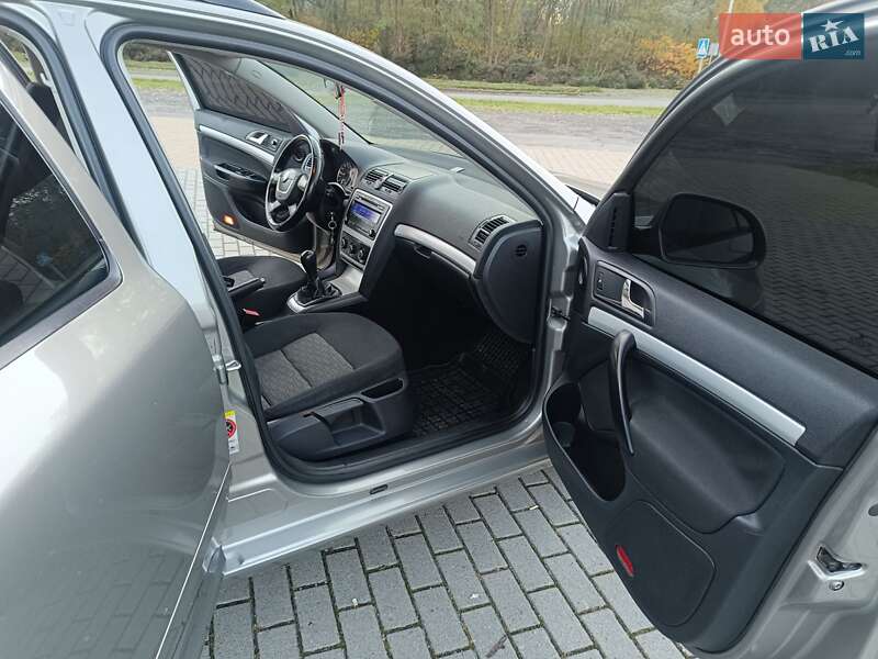 Универсал Skoda Octavia 2010 в Львове фото 28 Универсал Skoda Octavia 2010 в Львове
