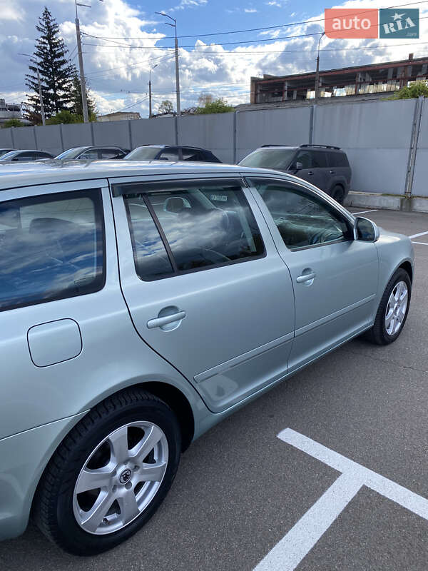 Универсал Skoda Octavia 2009 в Киеве фото 16 Универсал Skoda Octavia 2009 в Киеве