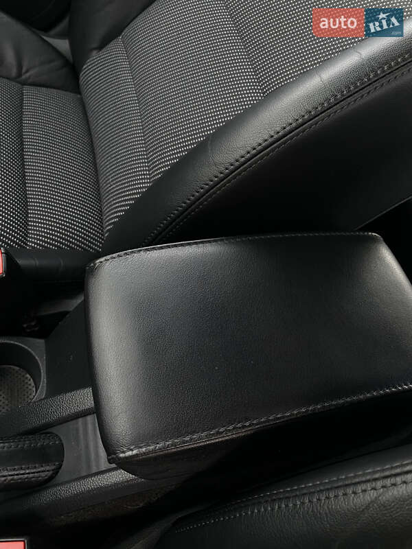 Универсал Skoda Octavia 2009 в Киеве фото 63 Универсал Skoda Octavia 2009 в Киеве