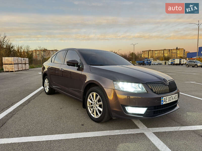 Лифтбек Skoda Octavia 2016 в Кривом Роге фото 3 Лифтбек Skoda Octavia 2016 в Кривом Роге