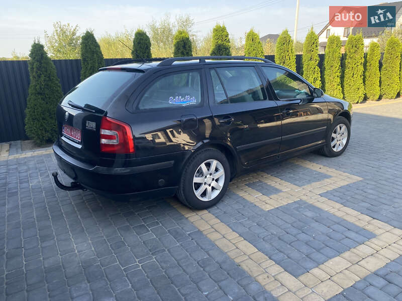 Универсал Skoda Octavia 2006 в Любомле
