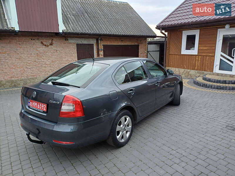 Лифтбек Skoda Octavia 2009 в Луцке