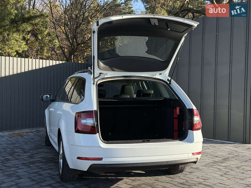 Універсал Skoda Octavia 2017 в Рівному