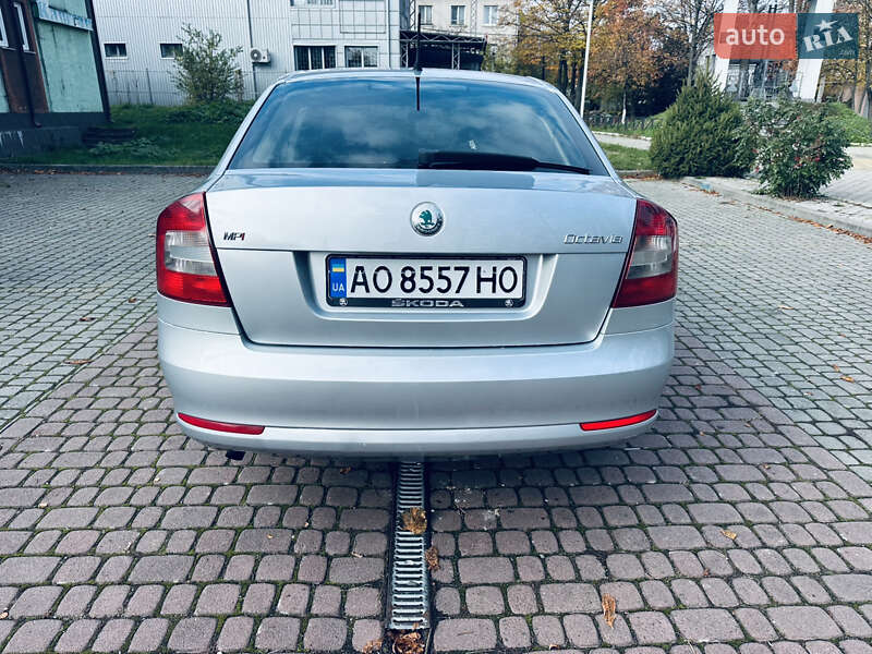 Лифтбек Skoda Octavia 2010 в Мукачево