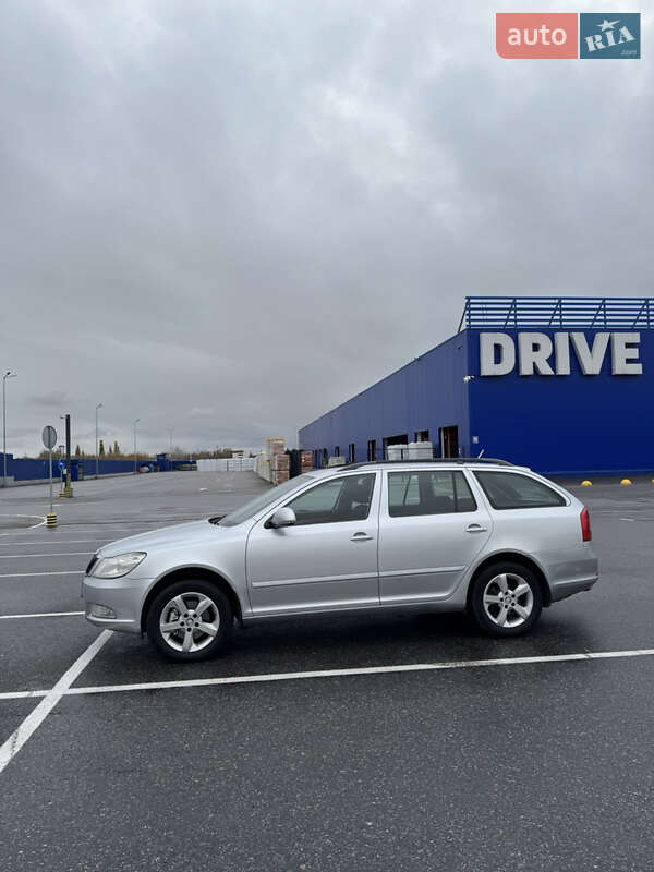 Универсал Skoda Octavia 2013 в Полтаве фото 4 Универсал Skoda Octavia 2013 в Полтаве