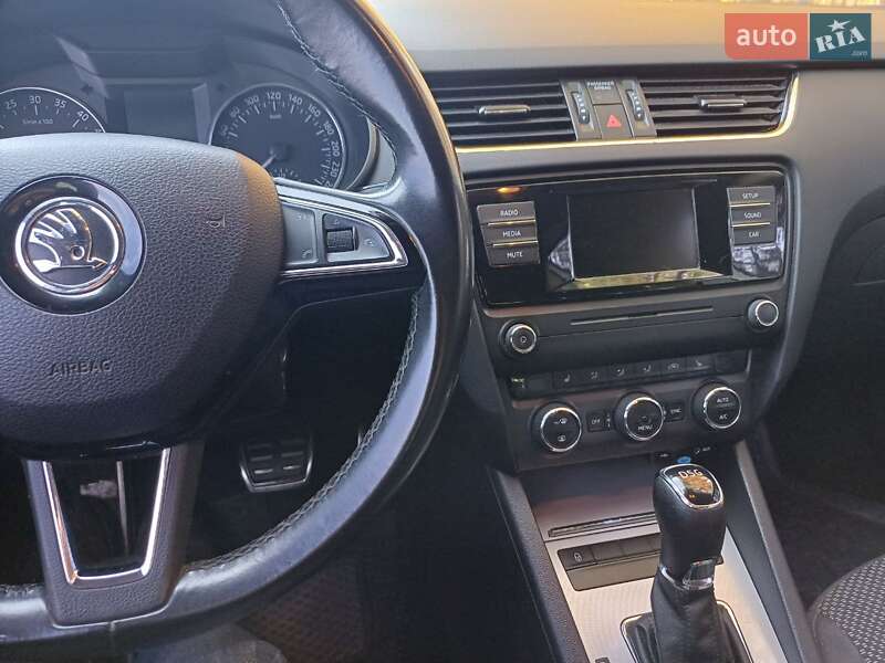 Лифтбек Skoda Octavia 2016 в Обухове