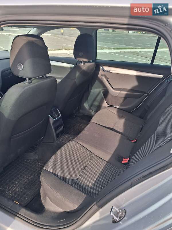 Универсал Skoda Octavia 2013 в Киеве фото 9 Универсал Skoda Octavia 2013 в Киеве