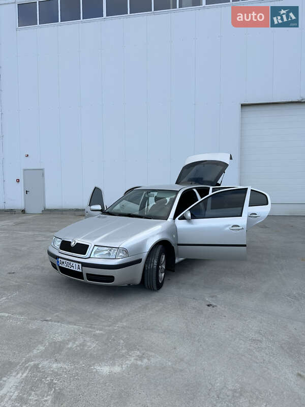 Лифтбек Skoda Octavia 2006 в Коростене фото 2 Лифтбек Skoda Octavia 2006 в Коростене