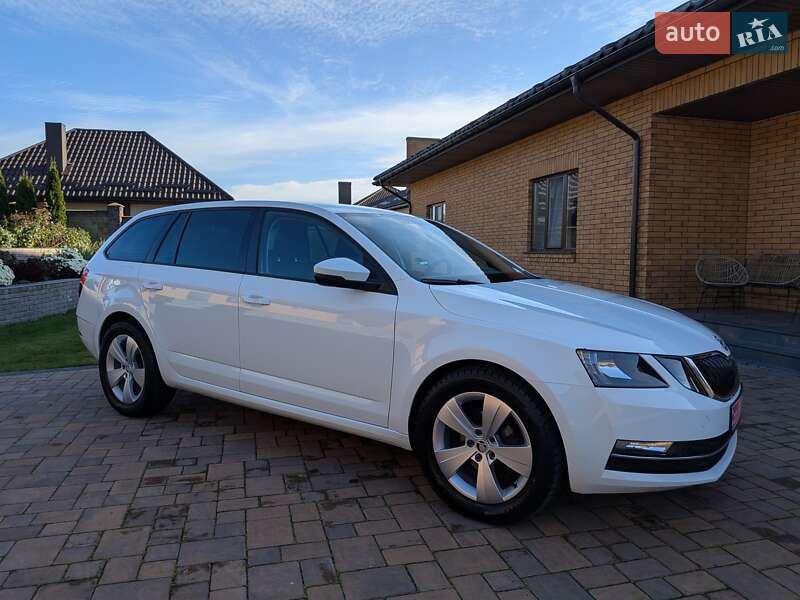 Универсал Skoda Octavia 2018 в Луцке фото 15 Универсал Skoda Octavia 2018 в Луцке