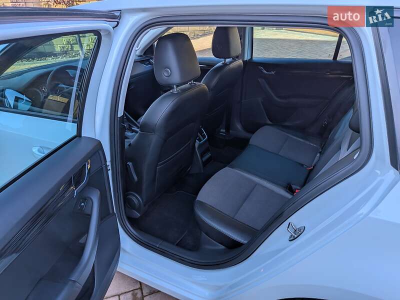 Универсал Skoda Octavia 2018 в Луцке фото 21 Универсал Skoda Octavia 2018 в Луцке
