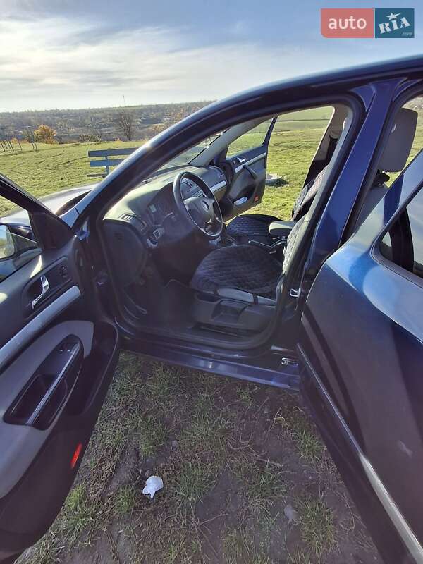 Ліфтбек Skoda Octavia 2004 в Первомайську