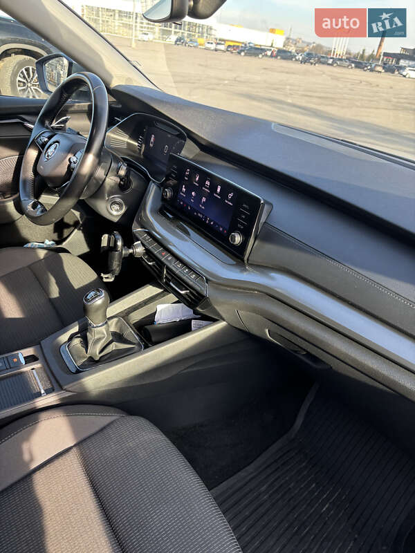 Лифтбек Skoda Octavia 2020 в Черновцах