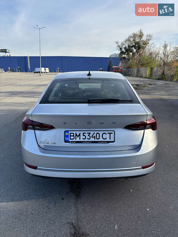 Лифтбек Skoda Octavia 2020 в Черновцах