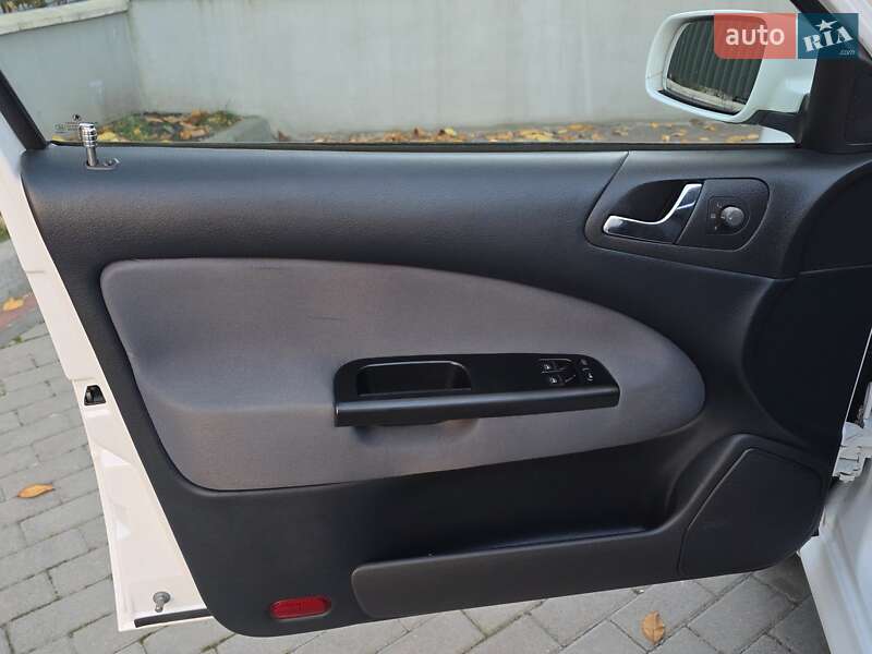 Лифтбек Skoda Octavia 2007 в Тернополе