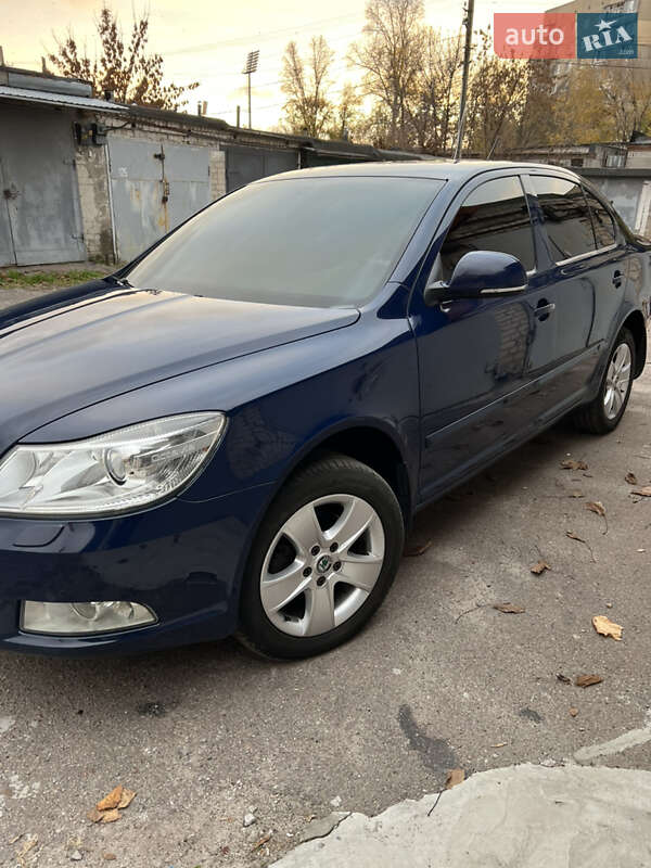 Ліфтбек Skoda Octavia 2011 в Дніпрі