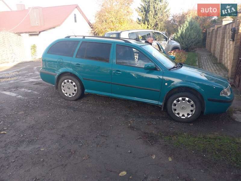Универсал Skoda Octavia 2002 в Луцке