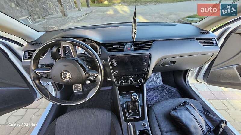 Універсал Skoda Octavia 2017 в Надвірній