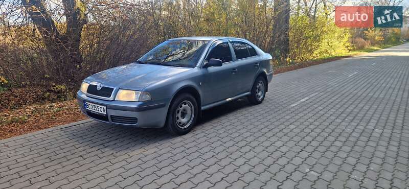 Лифтбек Skoda Octavia 2003 в Рудки
