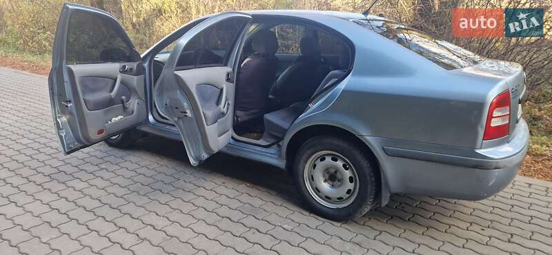 Лифтбек Skoda Octavia 2003 в Рудки