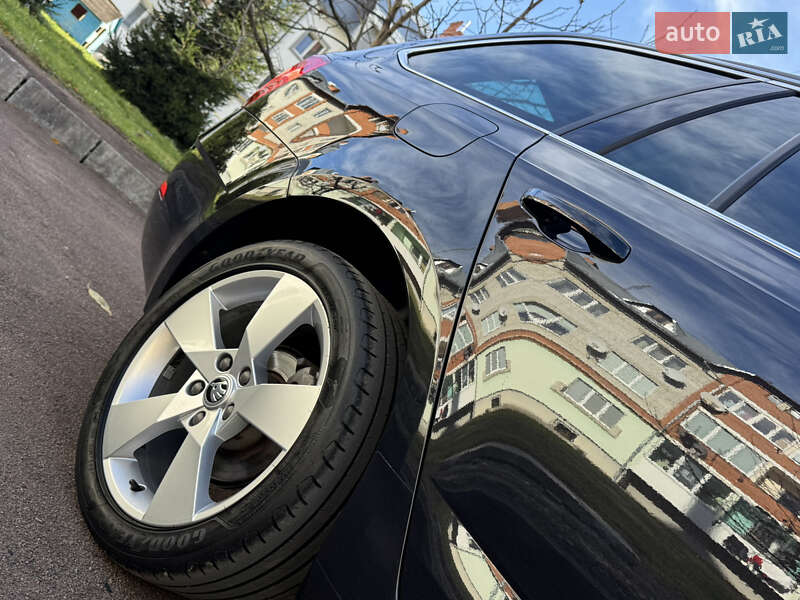 Универсал Skoda Octavia 2019 в Дрогобыче