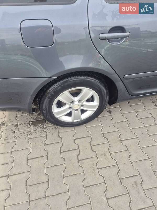 Универсал Skoda Octavia 2011 в Луцке