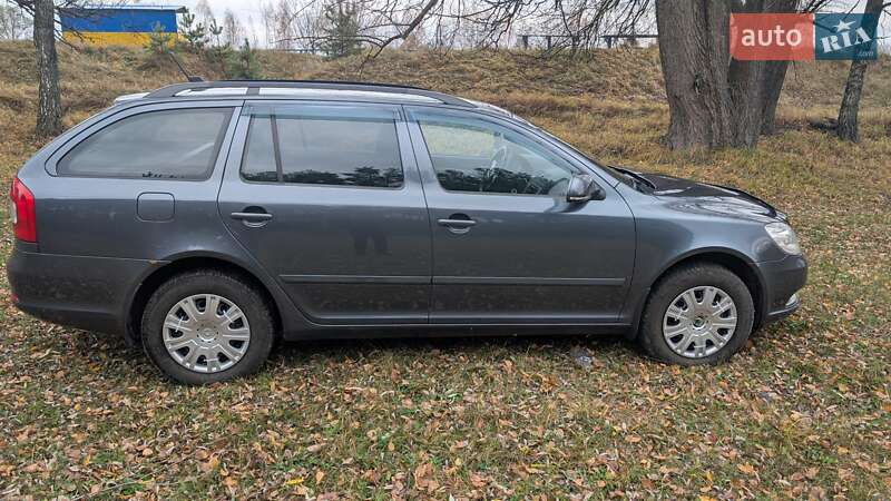 Универсал Skoda Octavia 2012 в Прилуках