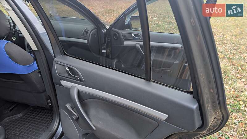 Универсал Skoda Octavia 2012 в Прилуках