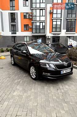 Универсал Skoda Octavia 2017 в Вараше