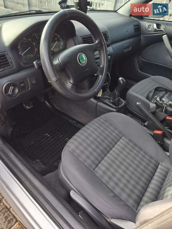 Лифтбек Skoda Octavia 2004 в Звягеле фото 11 Лифтбек Skoda Octavia 2004 в Звягеле