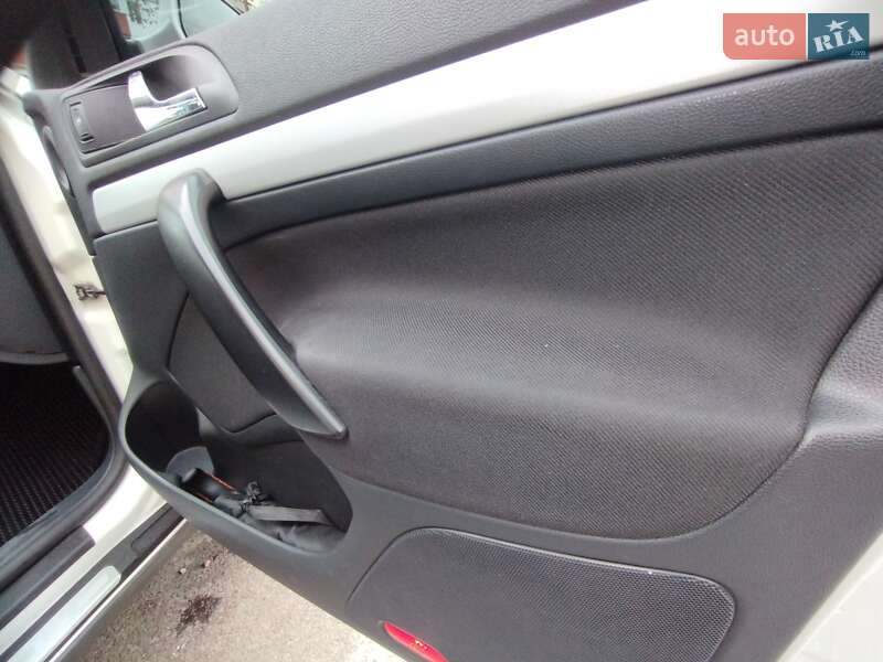 Универсал Skoda Octavia 2010 в Киеве