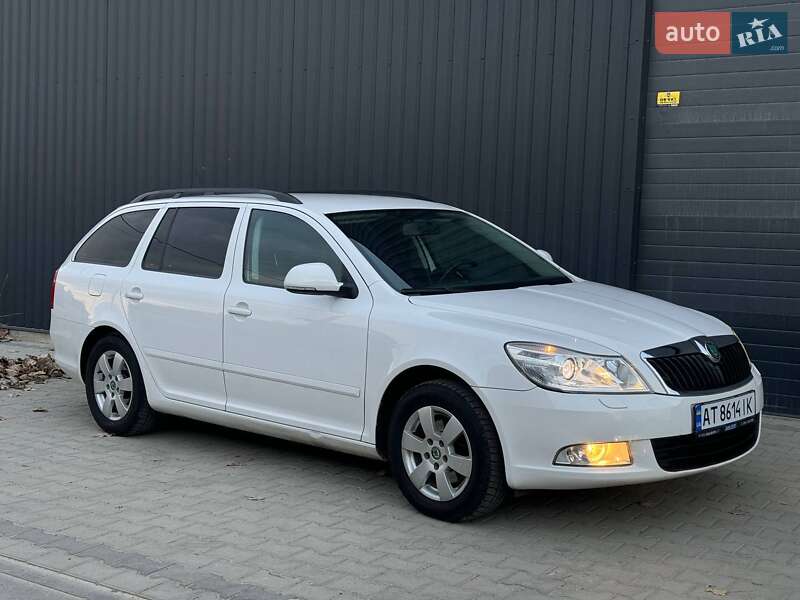 Универсал Skoda Octavia 2012 в Калуше