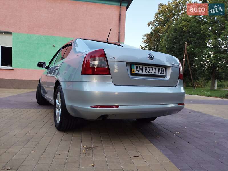 Лифтбек Skoda Octavia 2010 в Житомире