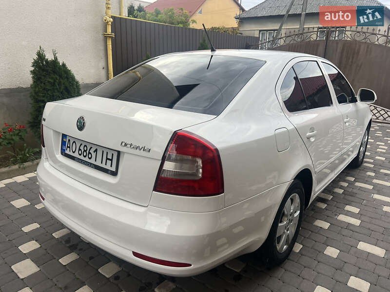 Лифтбек Skoda Octavia 2012 в Мукачево фото 4 Лифтбек Skoda Octavia 2012 в Мукачево