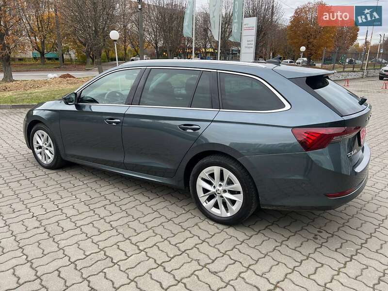 Универсал Skoda Octavia 2021 в Луцке