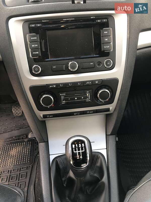 Универсал Skoda Octavia 2012 в Мироновке